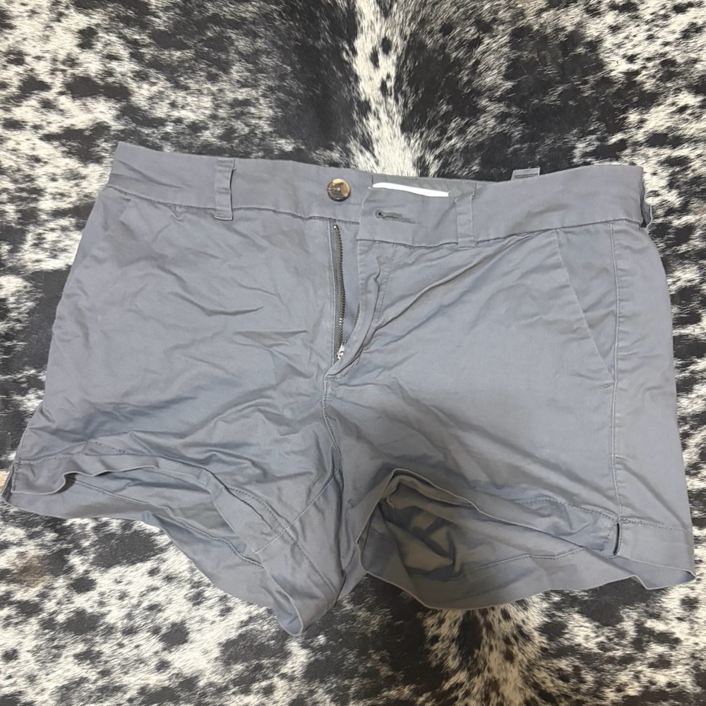 Old Navy women’s gray shorts